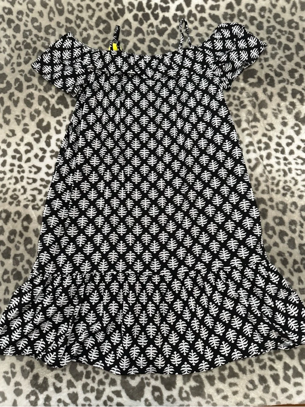 Old Navy Rayon Cold Shoulder Dress in Black & White Print Size XL 14 Girls